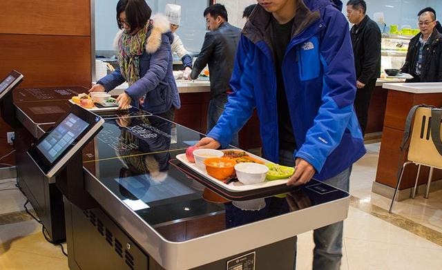 比較出名的小龍坎火鍋底料多少錢一斤，最出名的火鍋底料批發(fā)官網(wǎng)是哪家?重慶最大的火鍋底料批發(fā)市場在哪里?火鍋底料批發(fā)市場多不多?四川火鍋底料批發(fā)在什么地方?四川老火鍋底料批發(fā)在什么地方?這些問題后續(xù)都將給大家一一作答。